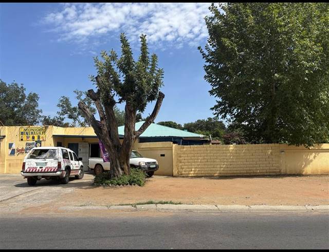 4 BEDROOM HOUSE FOR SALE IN BO-DORP